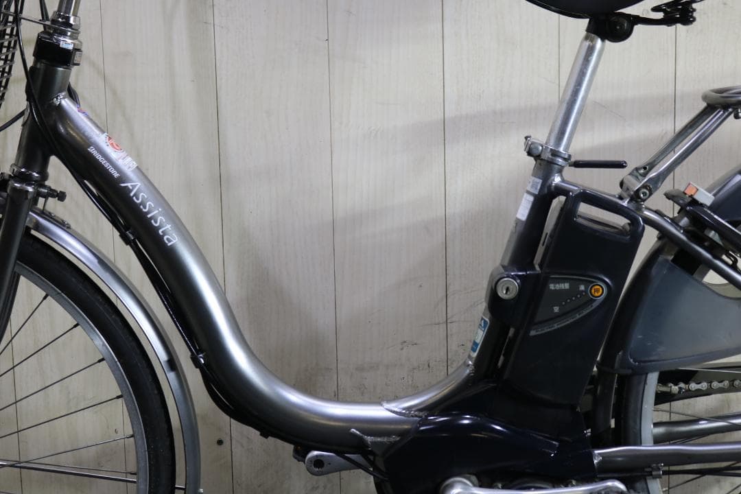 ブリヂストンアシスタベーシック A6B16 8.9AH 26型 SILVER