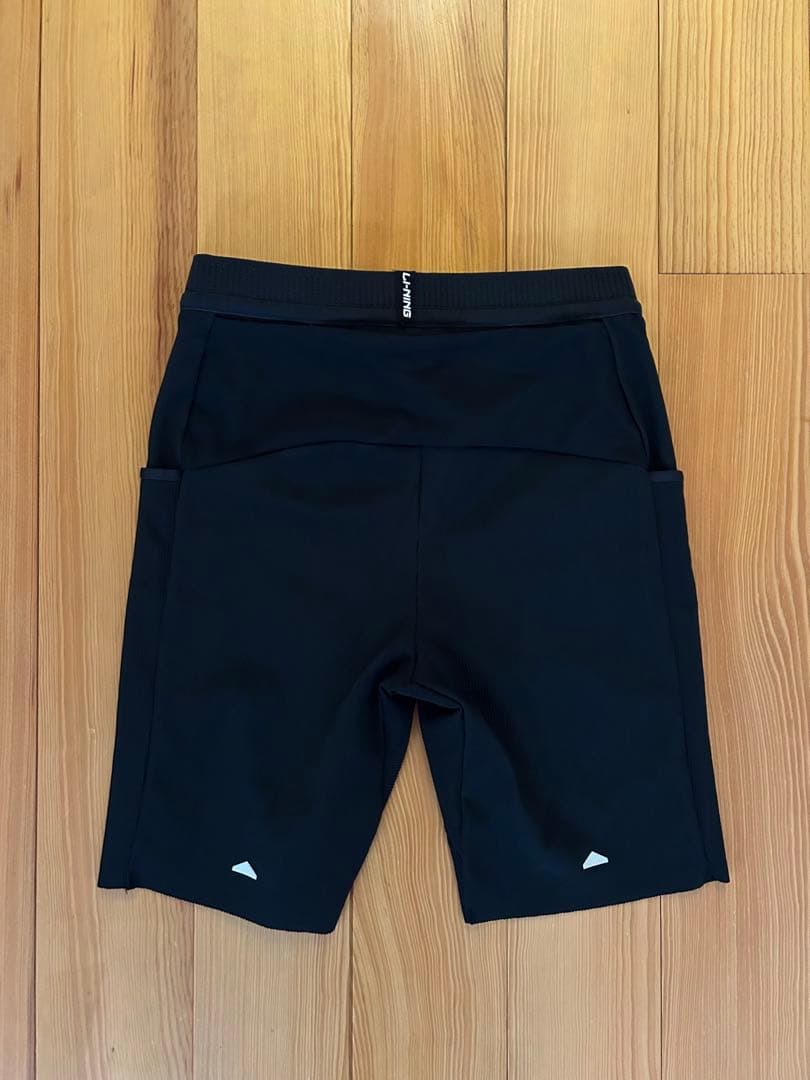 傑LI-NING2点