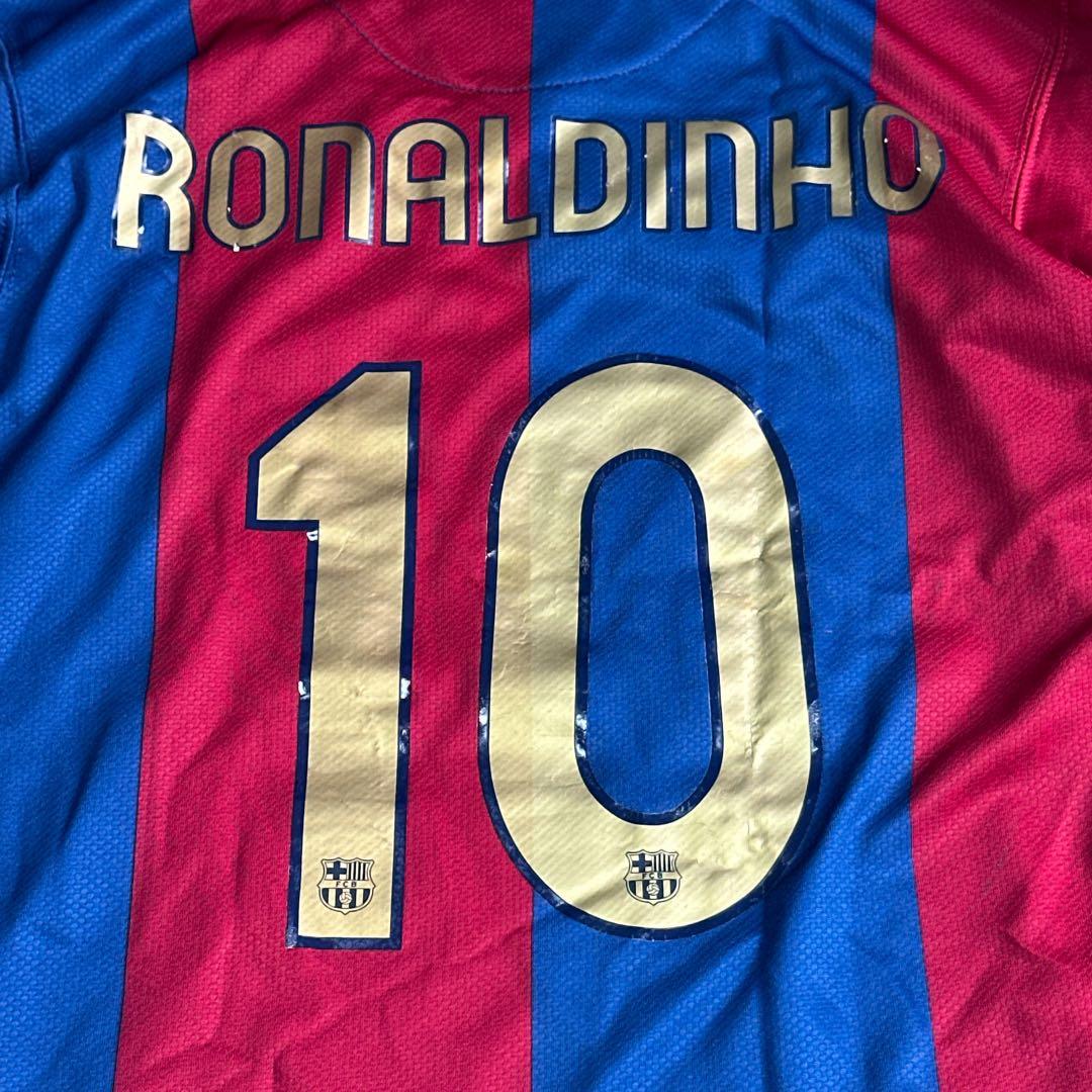 FC Barcelona Nike シャツ Lサイズ　サッカー　ロナウジーニョ