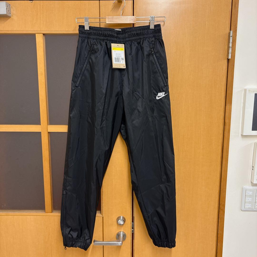 新品　NIKE ウーブンパンツ　ウィンドランナー　長ズボン　ナイロンパンツ