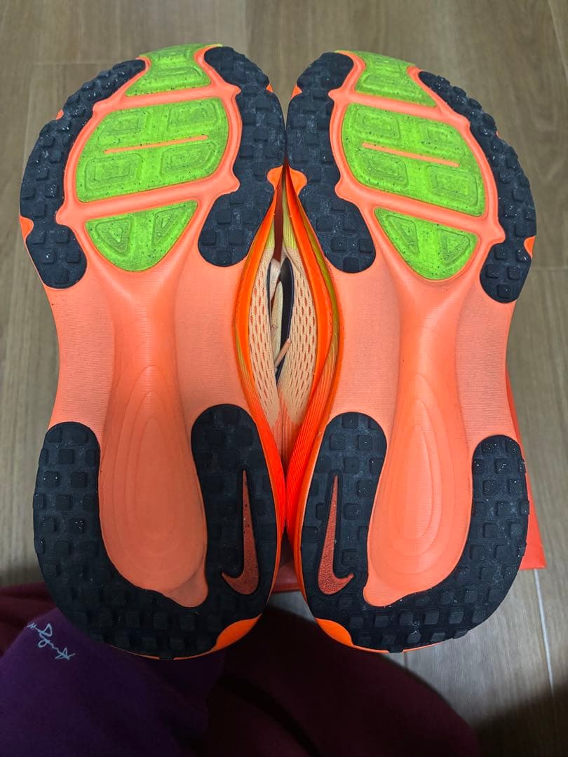 NIKE ボメロ18 26.0cm
