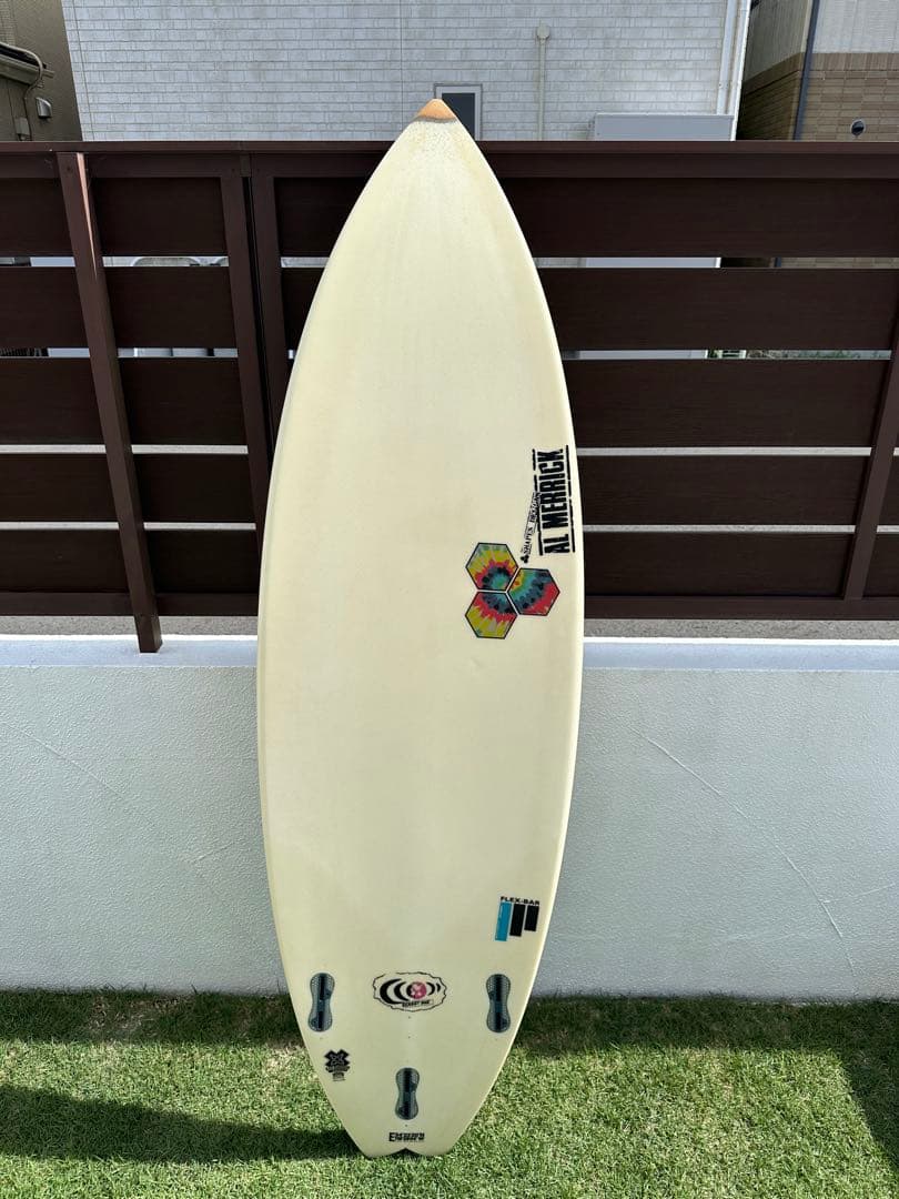 アルメリック　ロケット9 サーフボード ロケットナイン　ショートボード　5'6