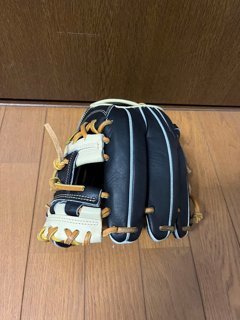 アトムズ軟式内野手用グローブ　021型
