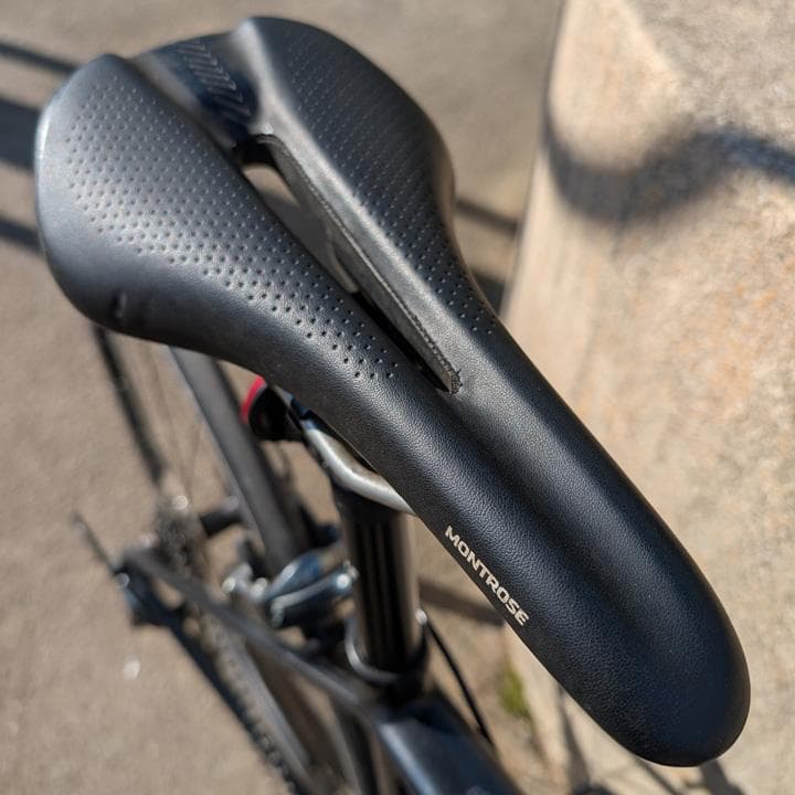 【送料込み】TREK　ロードバイク
