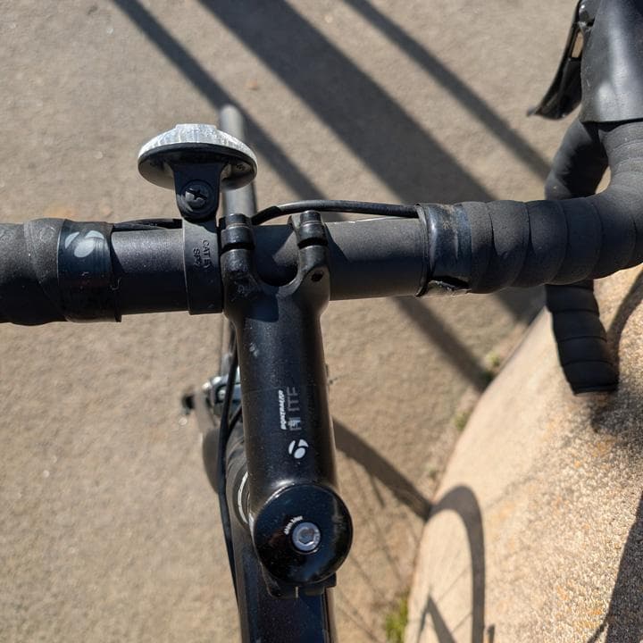 【送料込み】TREK　ロードバイク
