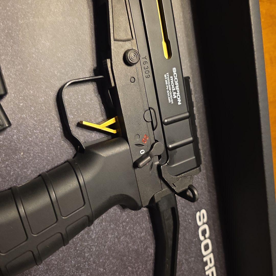 SCORPION　Mod.M 電動ガン ブラック
