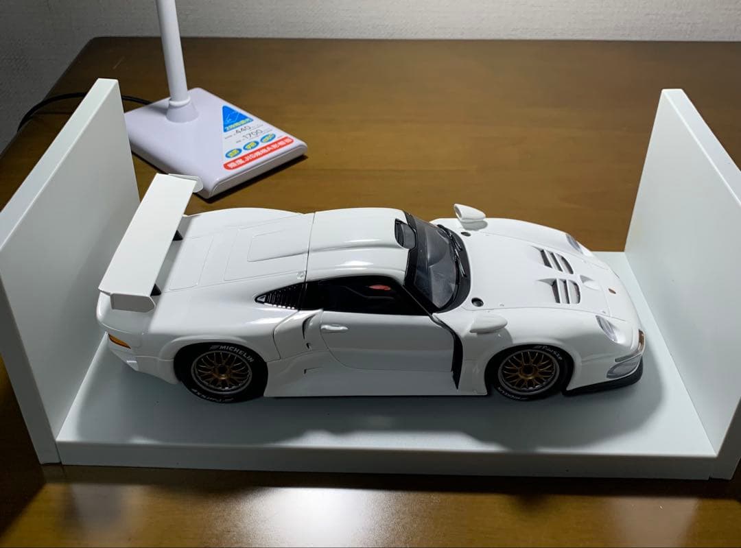 ポルシェ 911 GT1 ut models