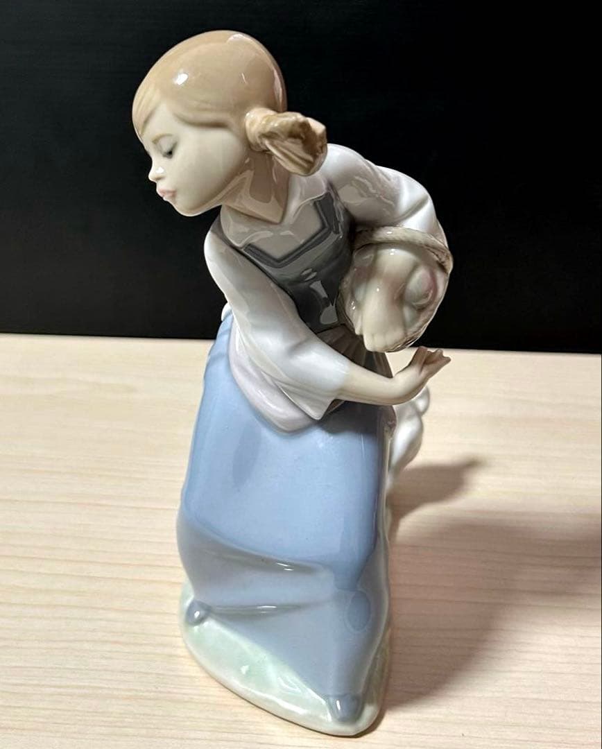LLADRO リヤドロ　4982 『ポチのいたずら』 フィギュリン 置物