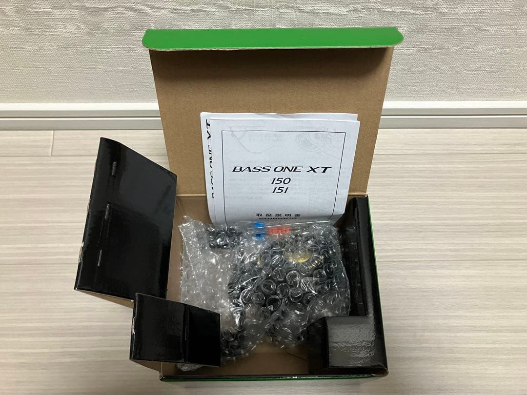 シマノ 17 バスワンXT 150（右ハンドル仕様） リール ベイトリール