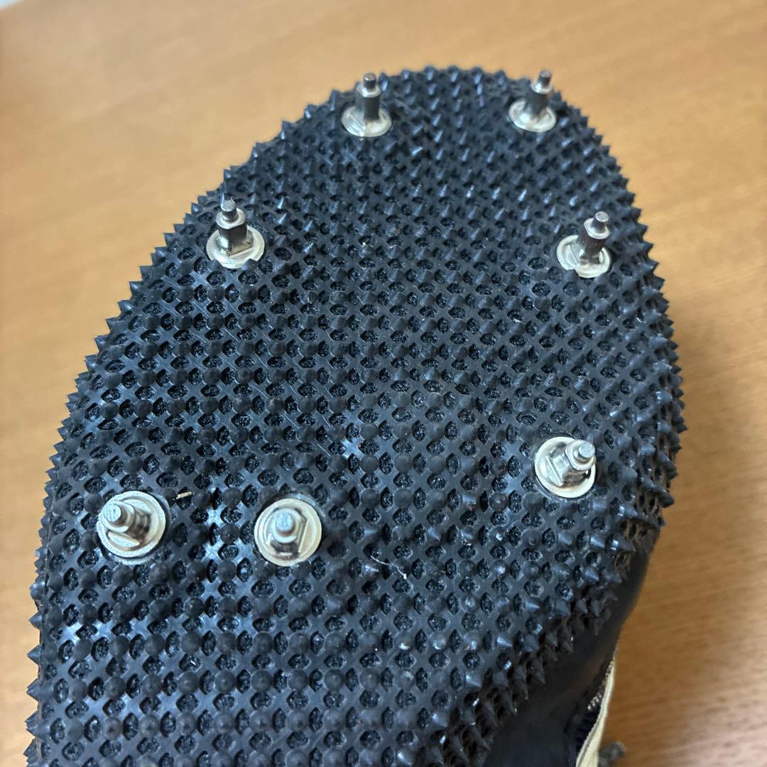 右踏切り高跳びMizuno スパイクシューズ　24.5