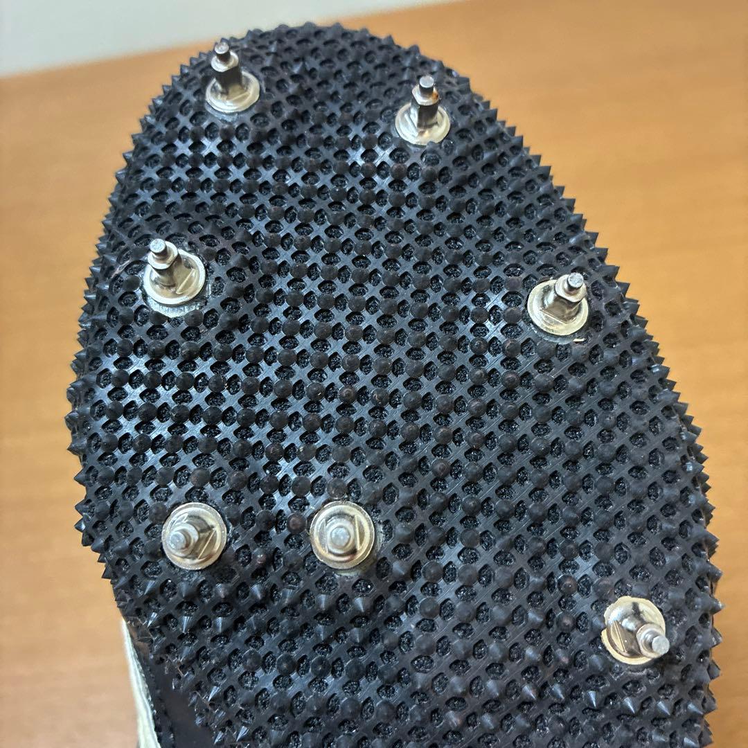 右踏切り高跳びMizuno スパイクシューズ　24.5