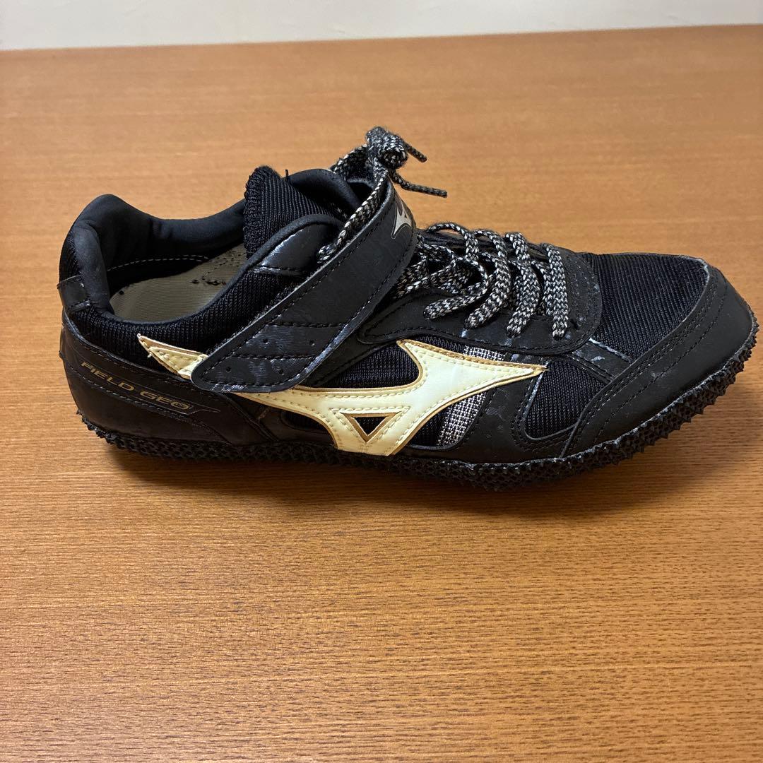 右踏切り高跳びMizuno スパイクシューズ　24.5