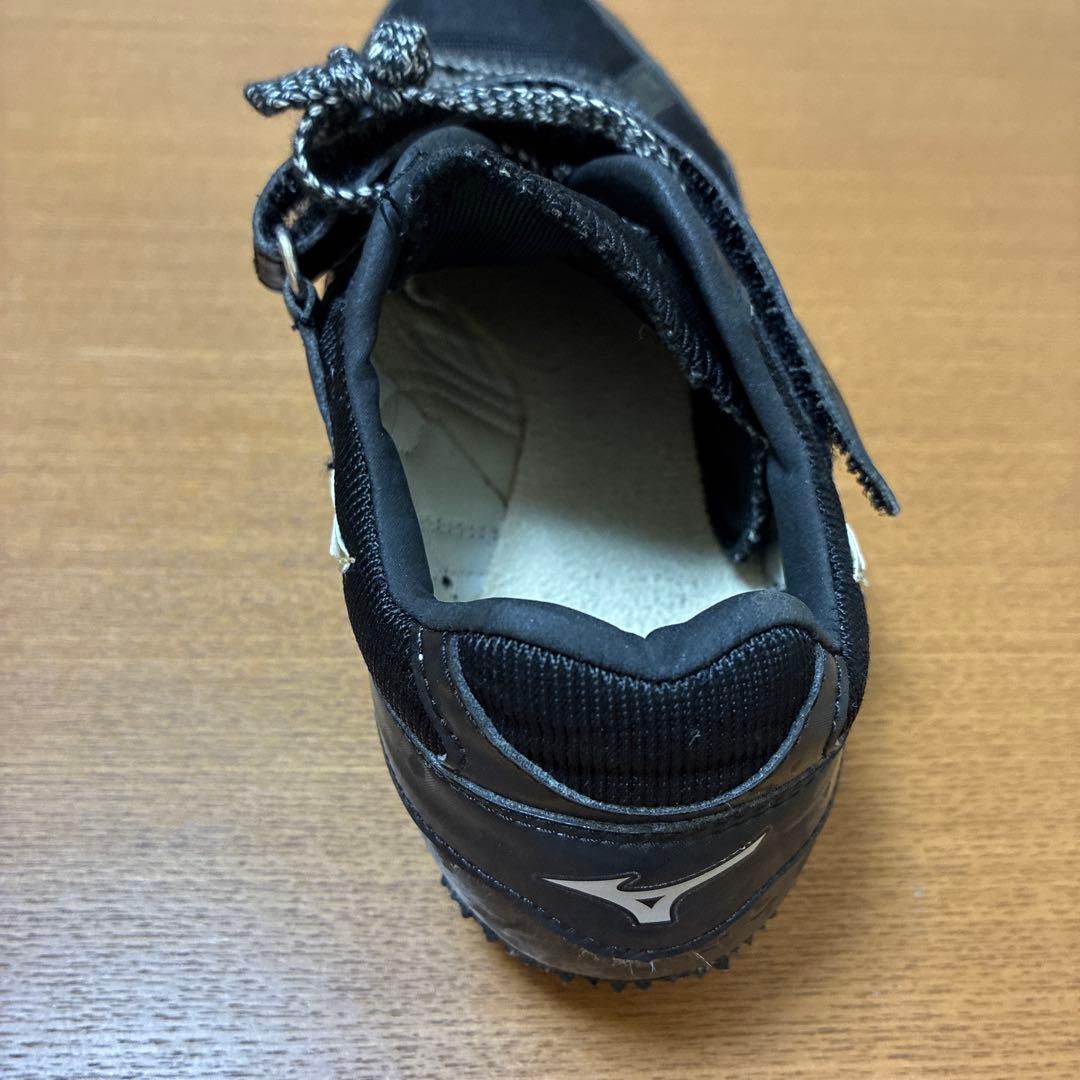 右踏切り高跳びMizuno スパイクシューズ　24.5