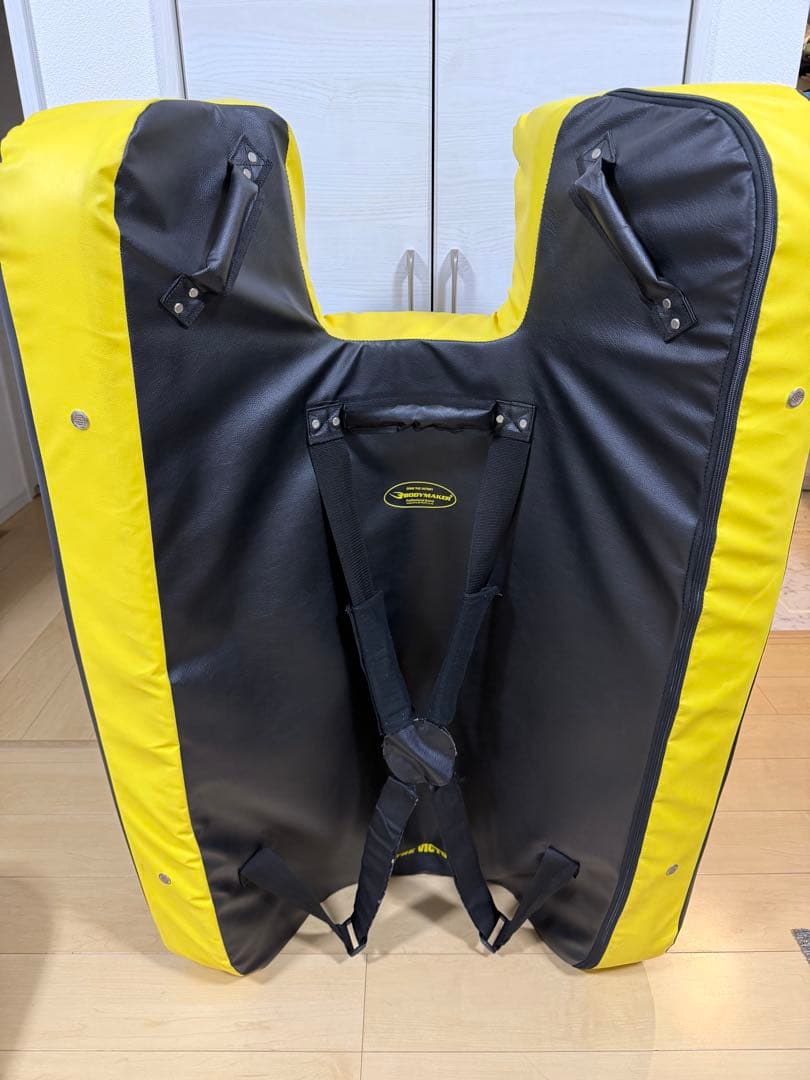 BODYMAKER スーパーダミーミットシールド 大型ミット