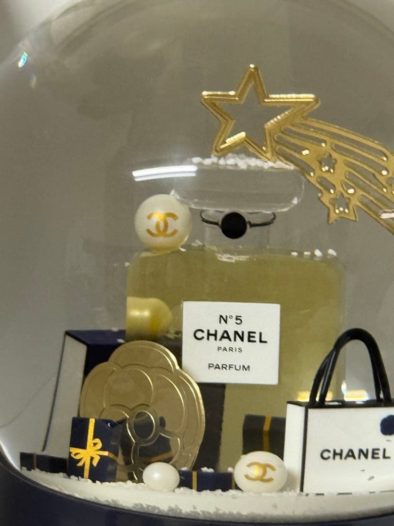 CHANEL スノードーム　2025年 ホリデー限定 ビューティー