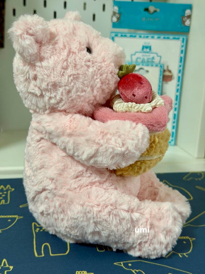 ジェリーキャット Leola Bear Strawberry Cake 上海限定