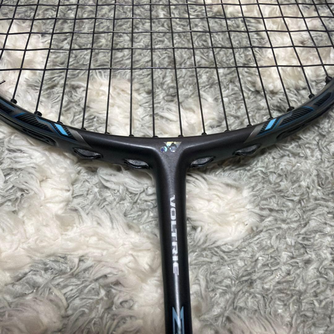 YONEX ボルトリック Z-FORCE 2 3U5 バドミントンラケット