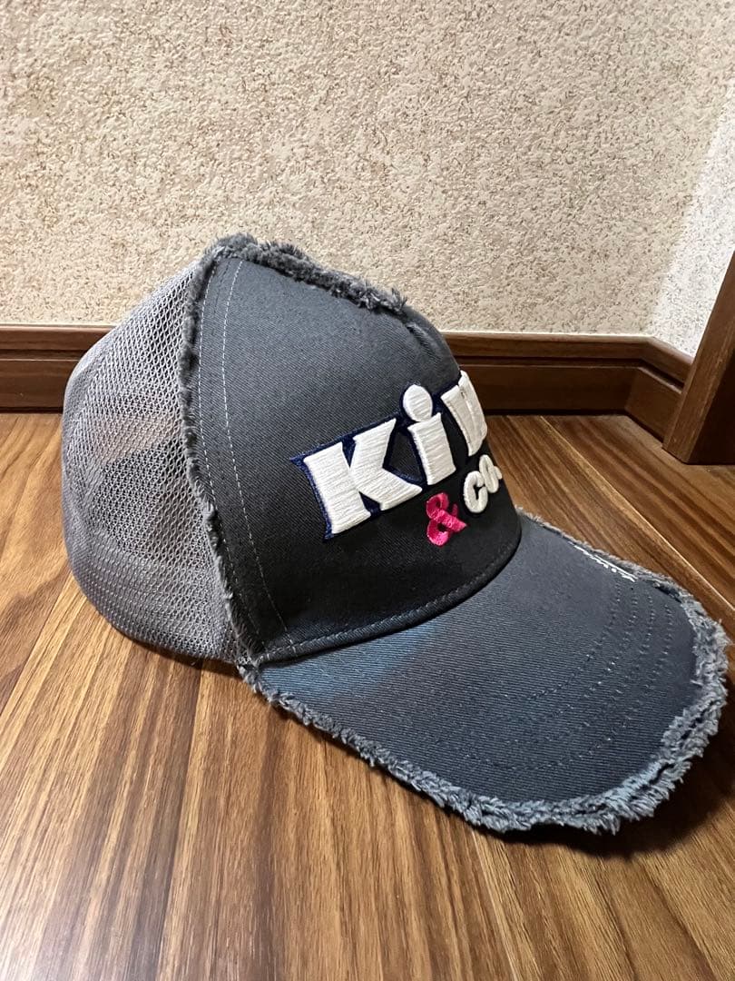 KIWI&CO. フリンジ加工キャップ