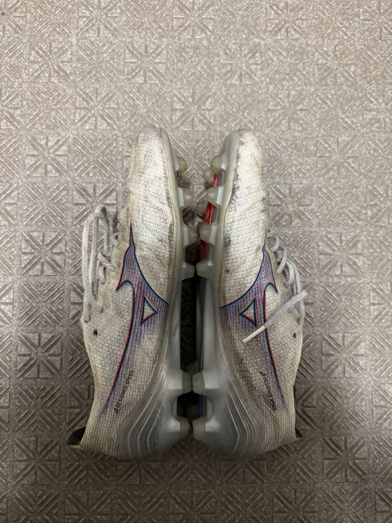 MIZUNO ALPHA ELIITEサッカーシューズ ホワイト