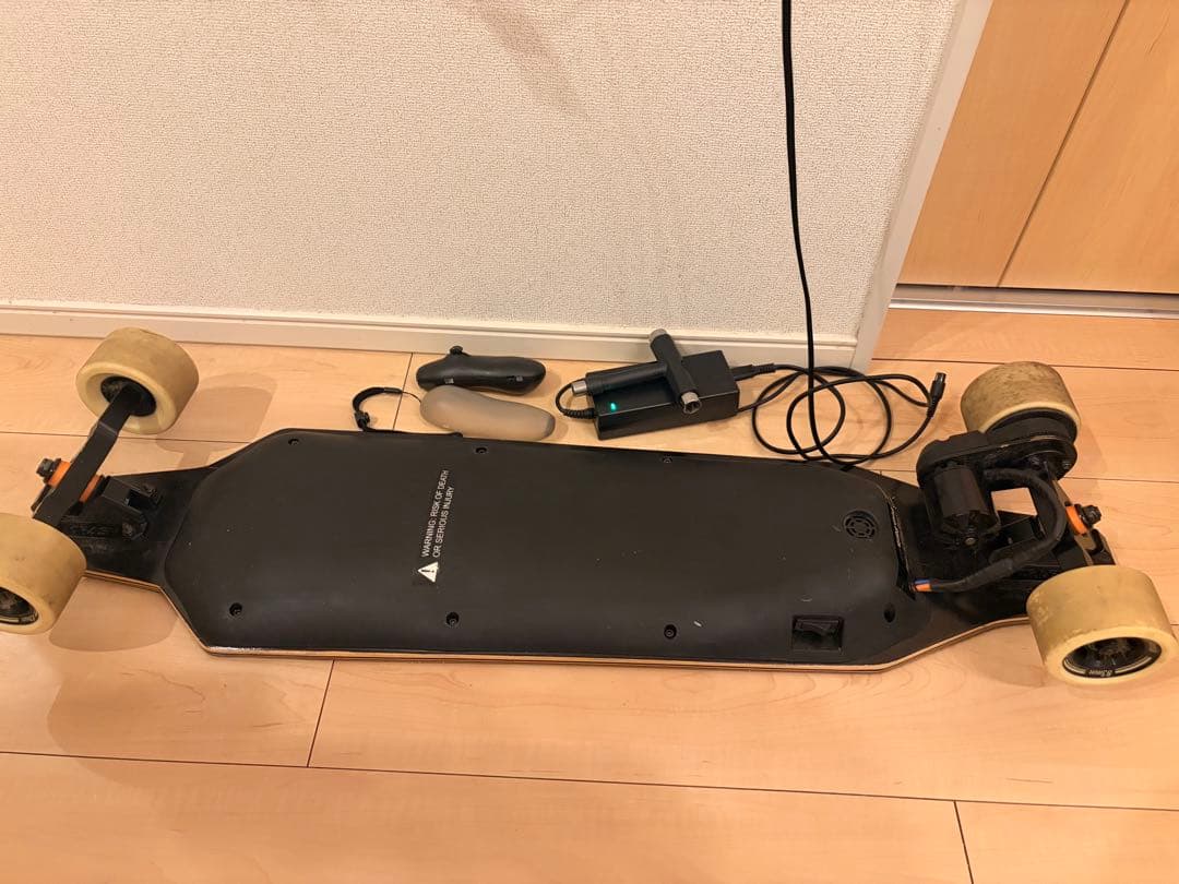 BACKFIRE 電動スケートボード