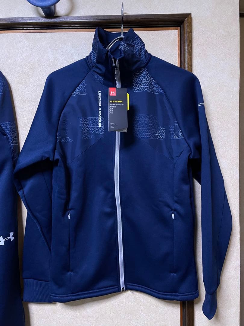 売り切り■アンダーアーマー　ジャージ上下セット　SMサイズ