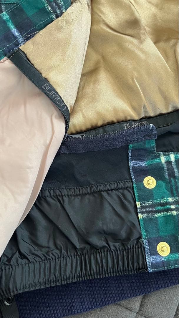 スノボウェア　スキーウェア　上下セット　レディース　BURTON IGNIO