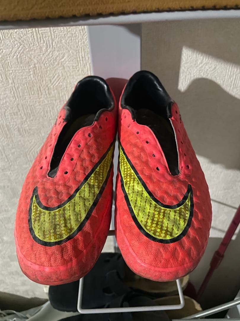 Nike Hypervenom ピンク/イエロー FG