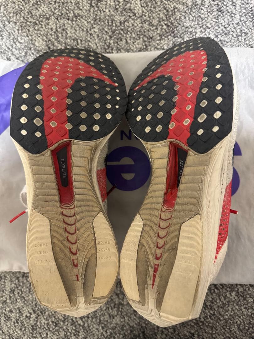 NIKE ヴェイパーフライ3 25.5cm