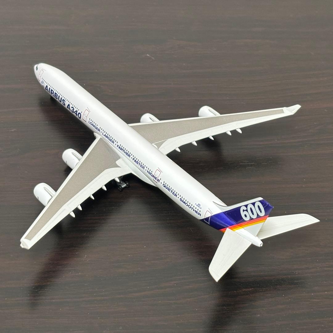 \"ハウスカラー\" エアバス・インダストリー A340-600 1/400