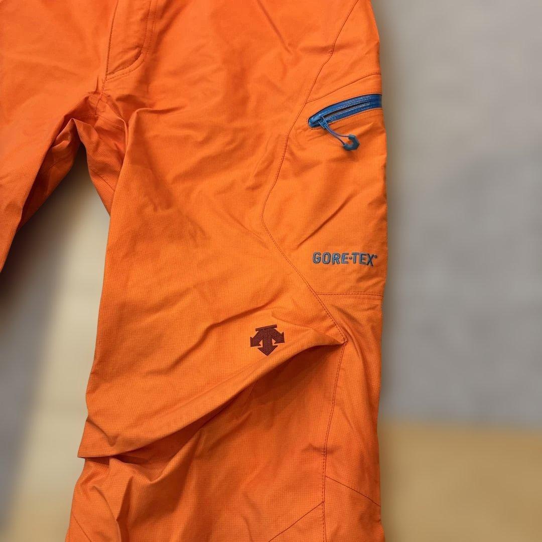 デサントGORE-TEX 春用スキー￼パンツ　Mサイズ　中綿なし