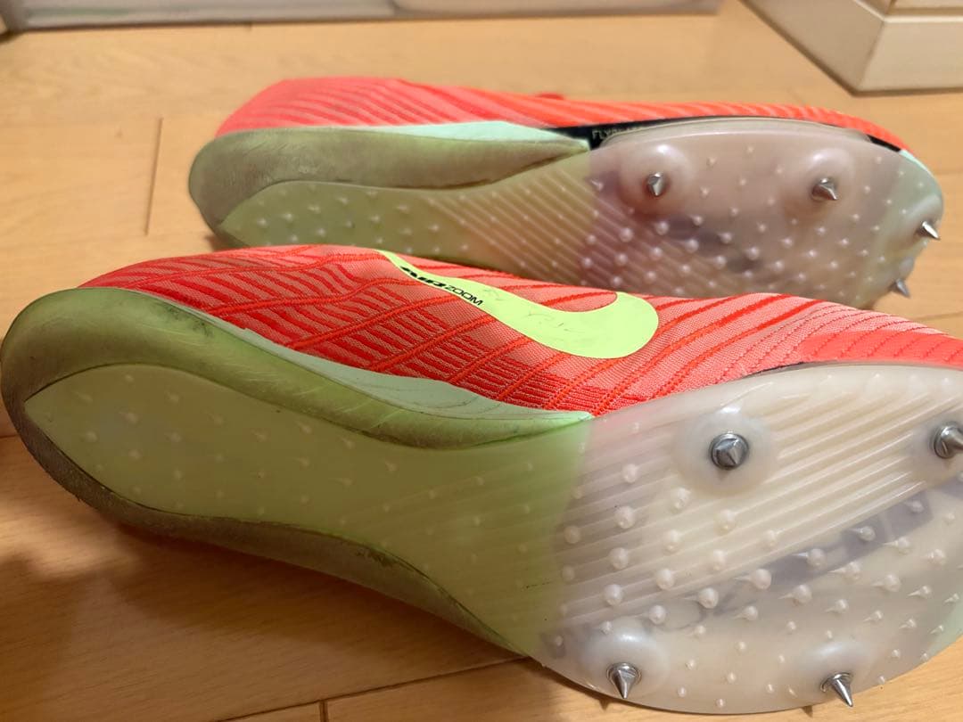 Nike スパイクシューズ 赤/緑 収納バッグ付き