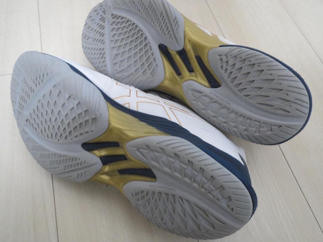 SKY ELITE FF 2 1051A082 限定白/ピュアゴールド28.5