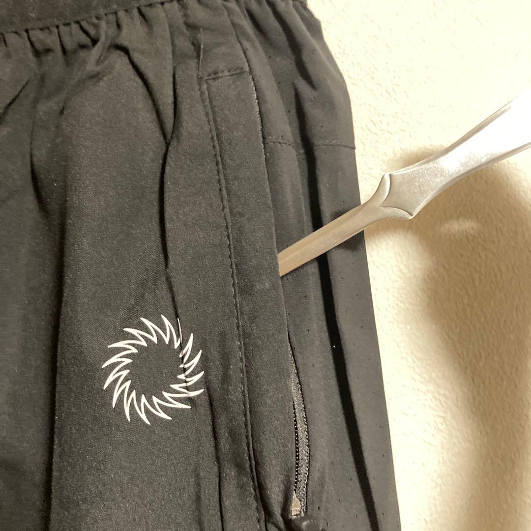 UVU clubトレーナー ショートパンツ 黒　M size