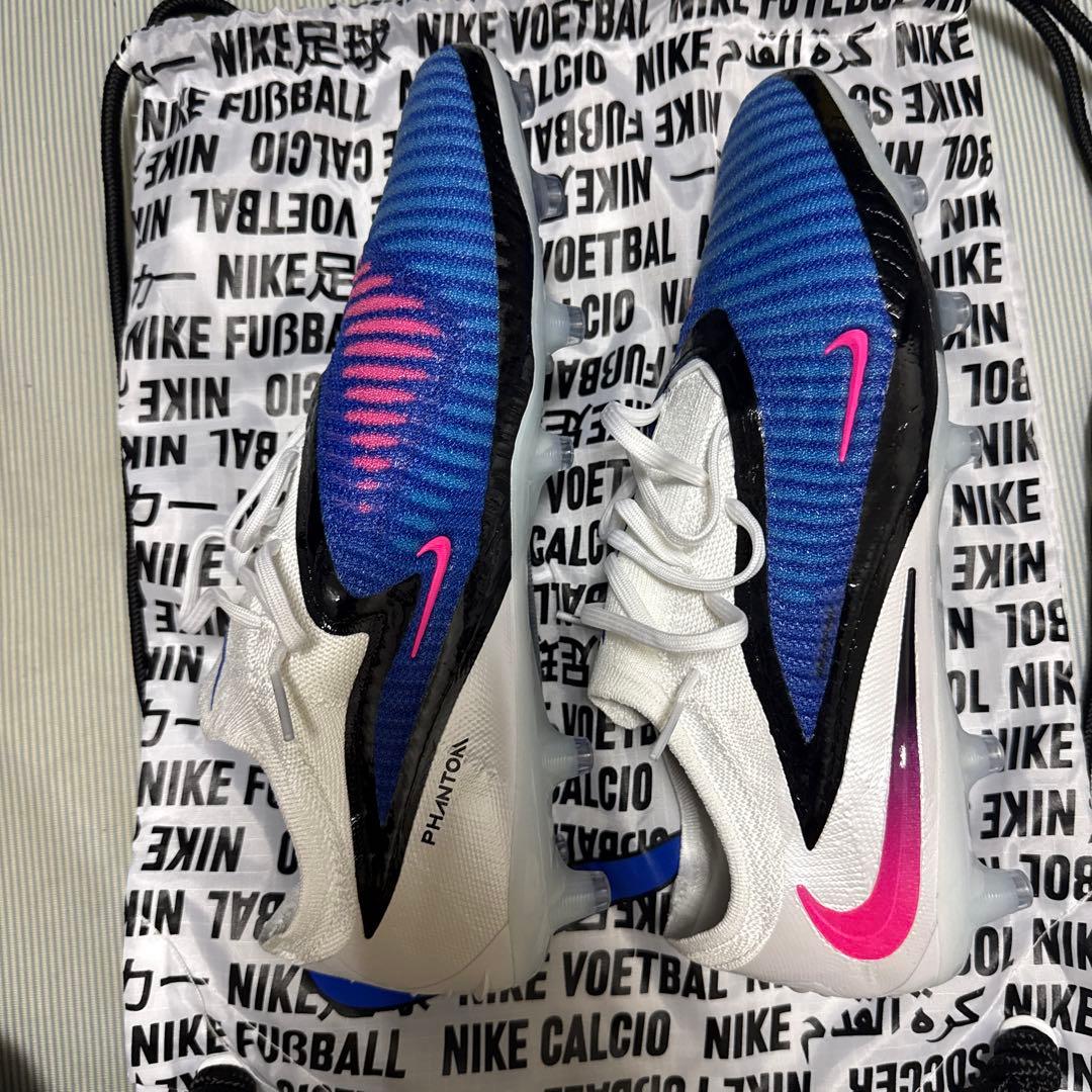 Nike Phantom サッカーシューズ