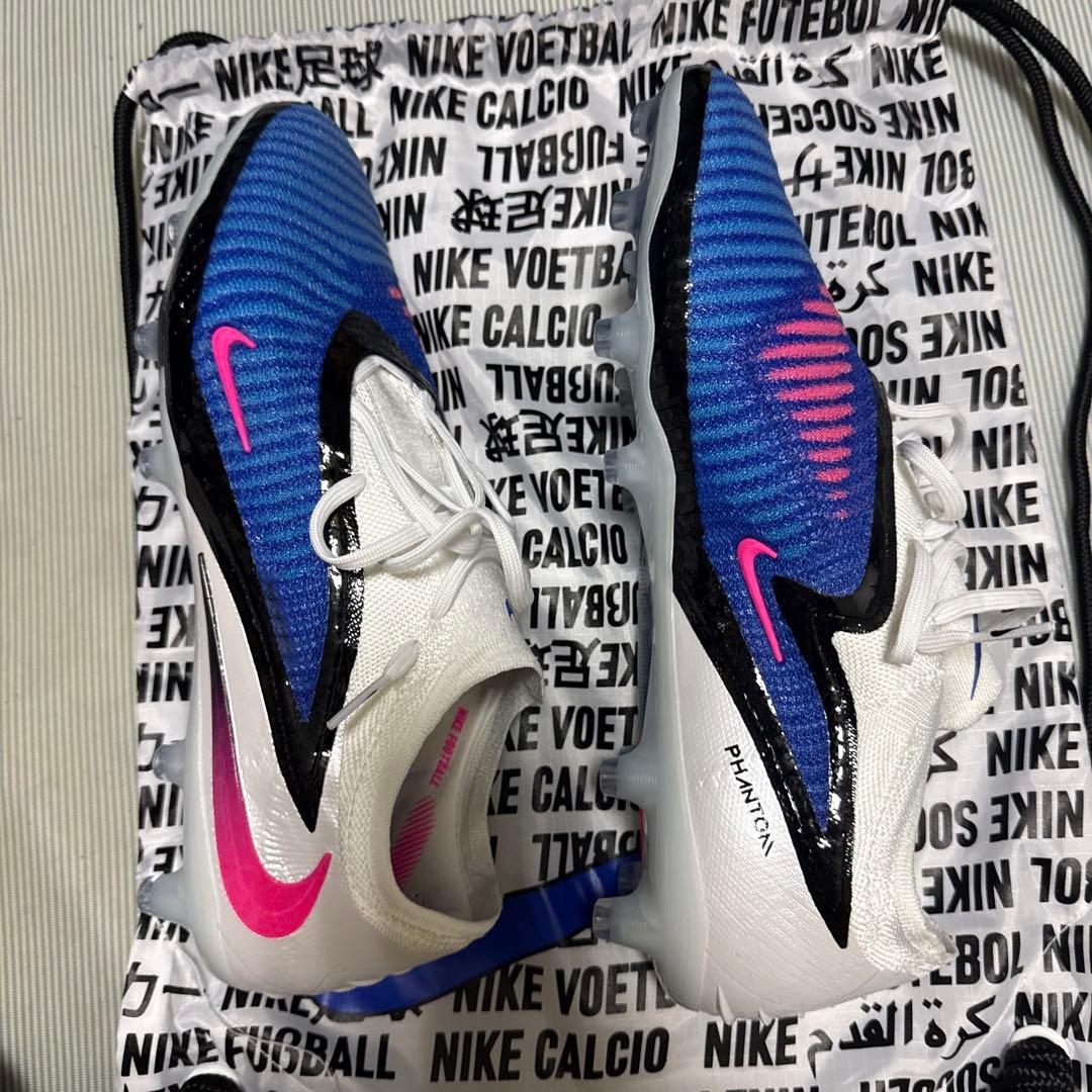 Nike Phantom サッカーシューズ