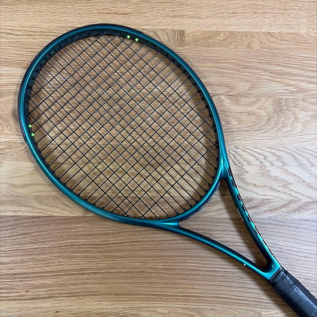 Wilson BLADE 100 v9 G3 テニスラケット
