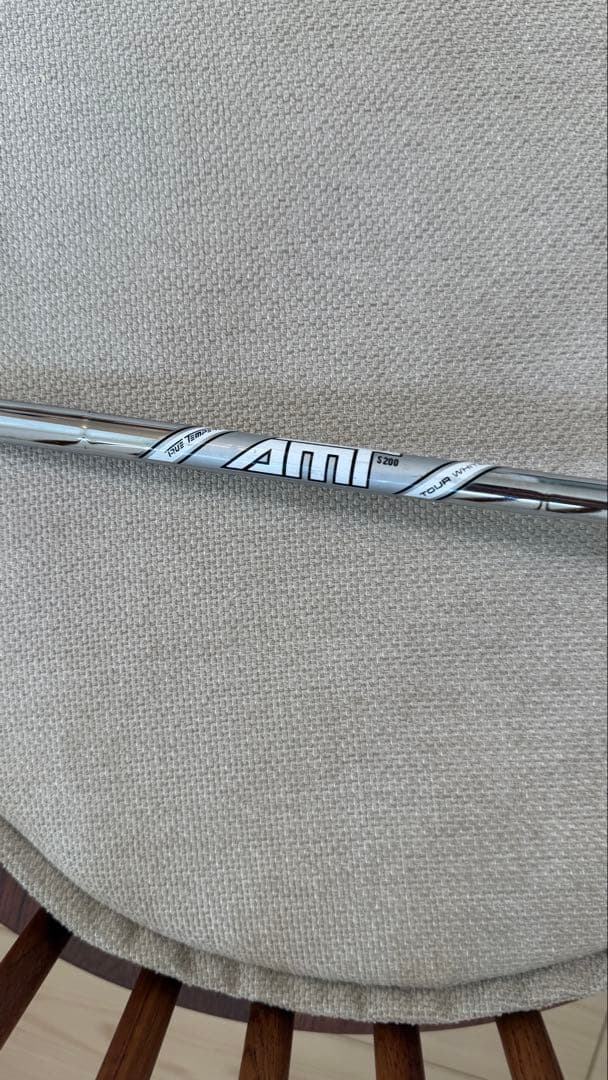 U500 4番 amt tour white s200 titliest