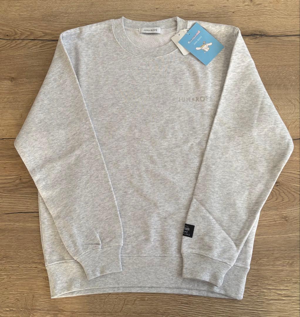 JUN&ROPEシナモロールコレクション　バック刺繍トレーナー　現行品　新品
