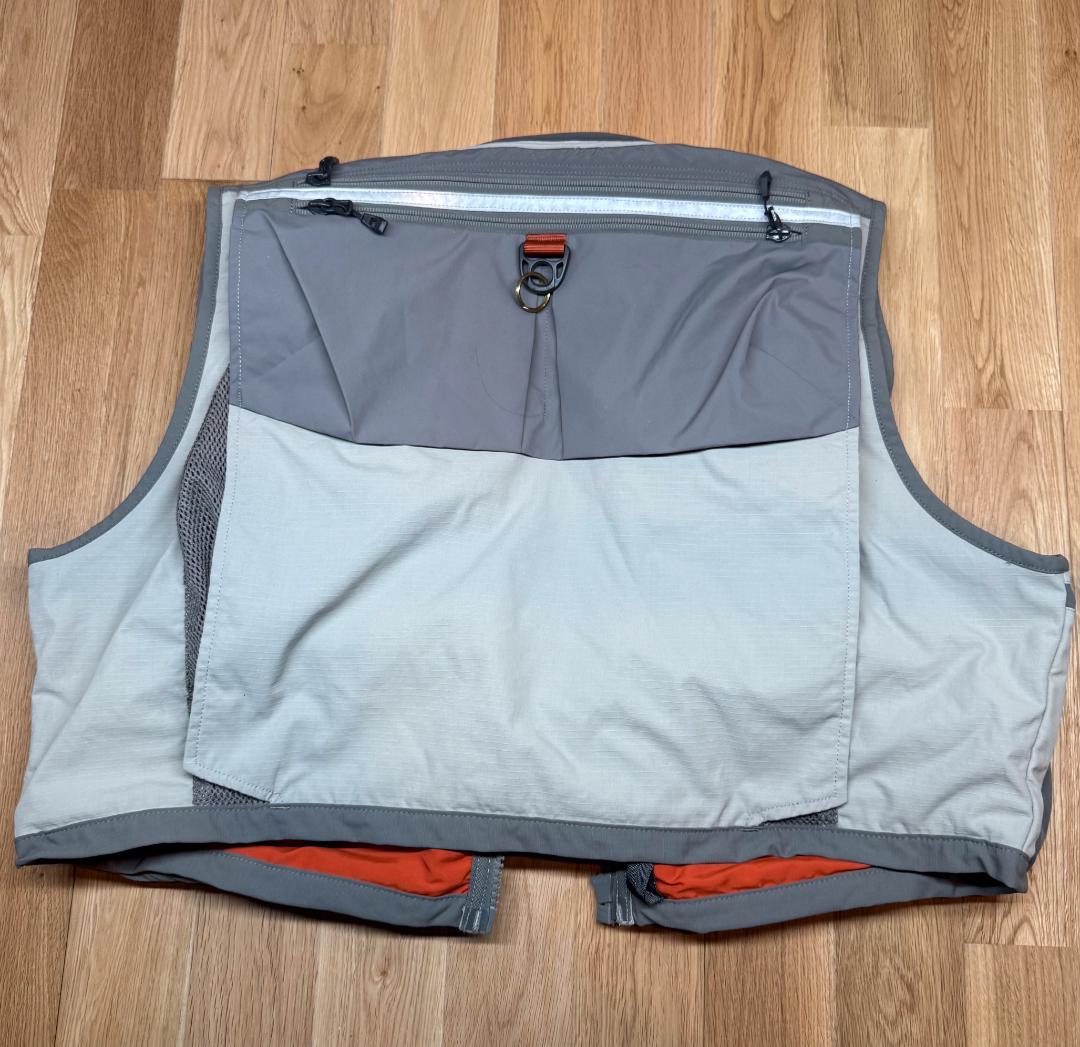 SIMMS ガイドベスト S18／US-L グレーカラー 26ポケット