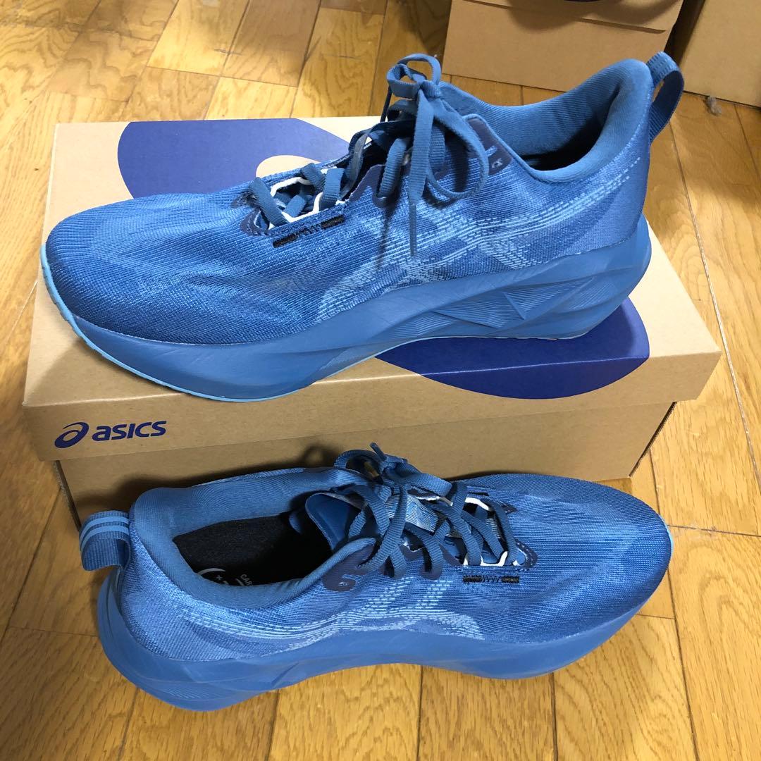 asics　アシックス NOVABLAST 5　27.5ｃｍ　メンズ　ブルー