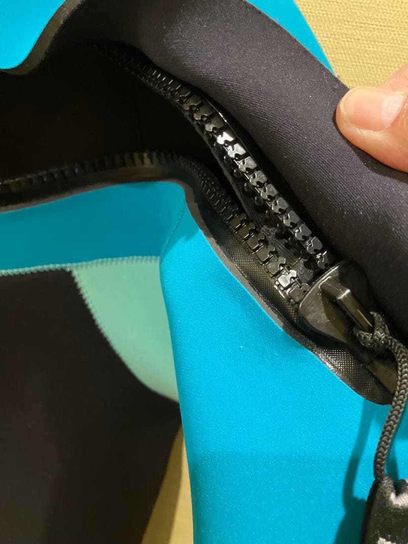 オニールドライスーツ3ミリ新品2026