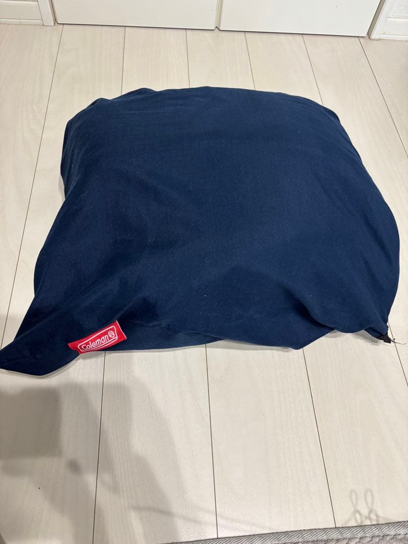 1つ未使用一つ美品COLEMAN アドベンチャークッションバッグ／C5