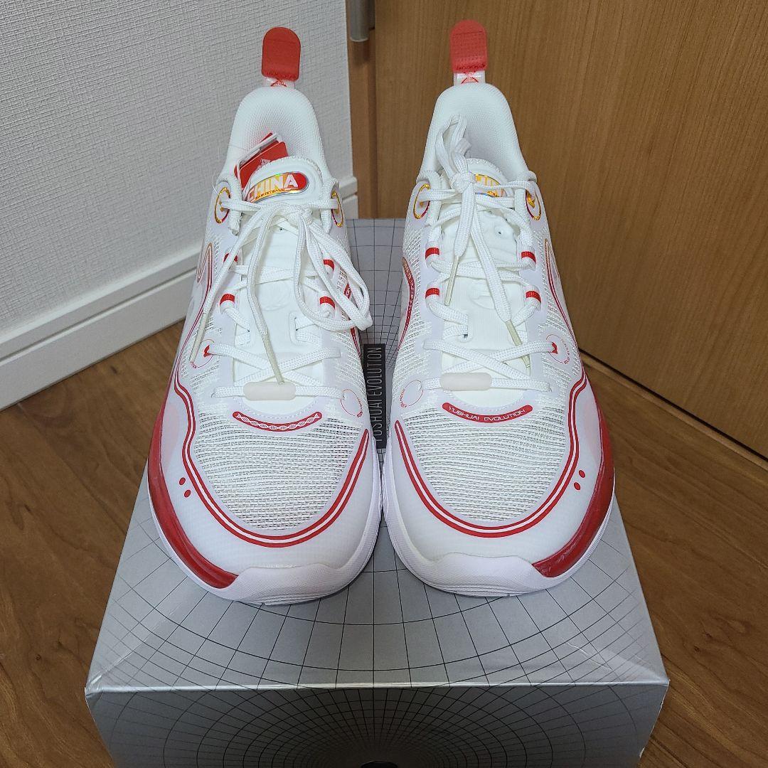 LI-NING yushuai evolution 28.5cm 未使用