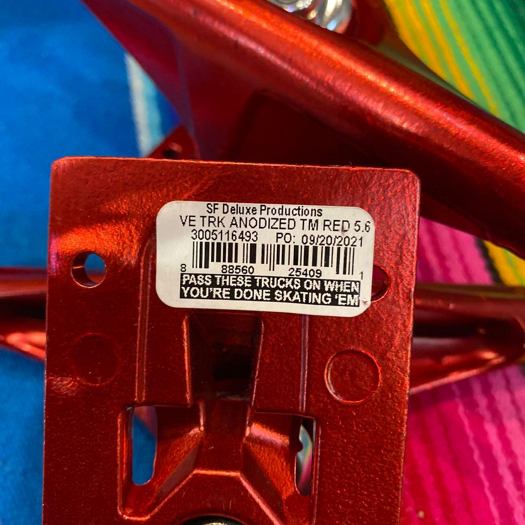 スケートボード venture TRK ANODIZED TM RED 5.6