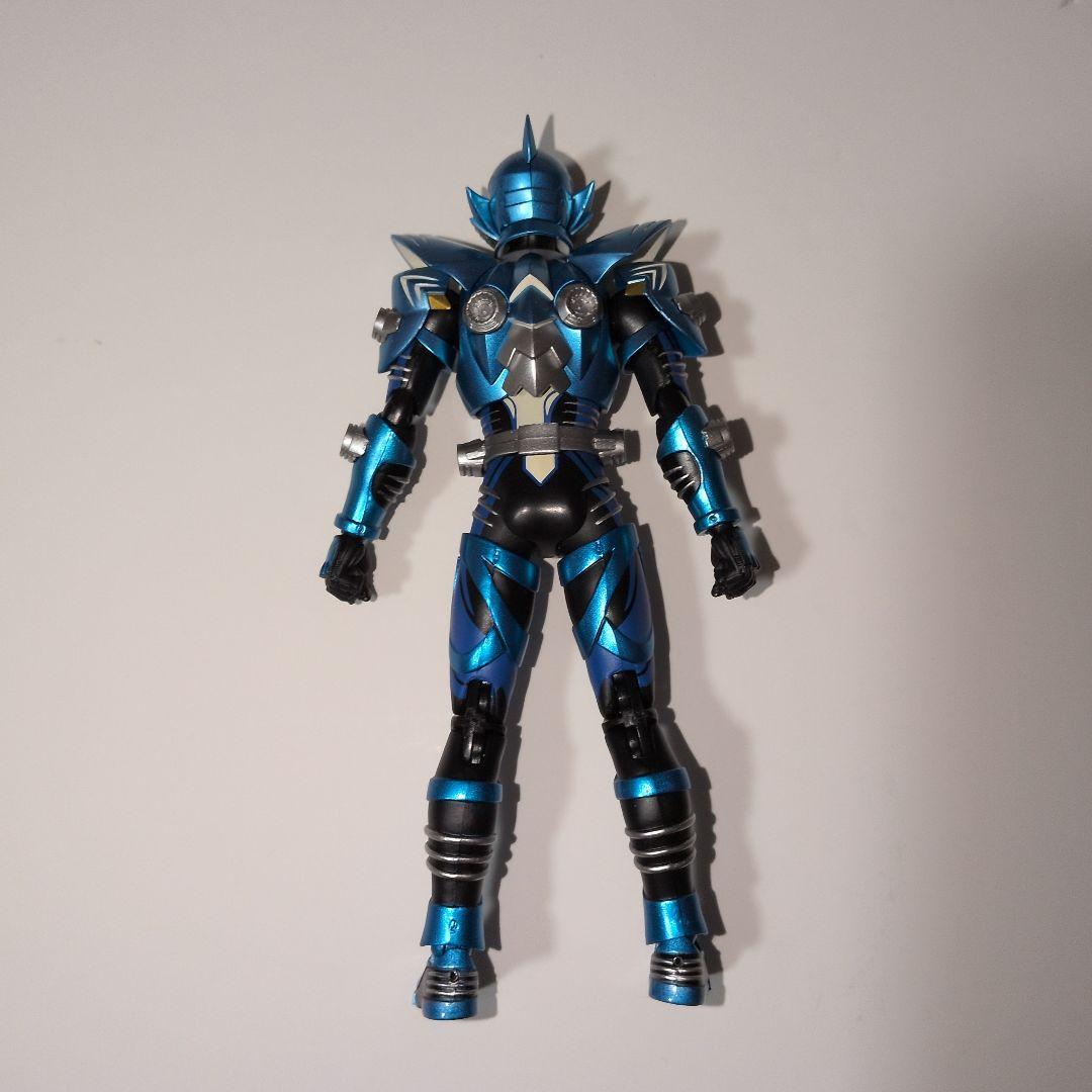 仮面ライダーアビス　フィギュアーツ