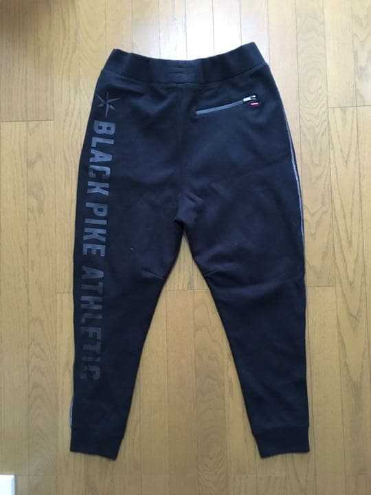 BLACK PIKEセットアップ フィジーク トレーニング