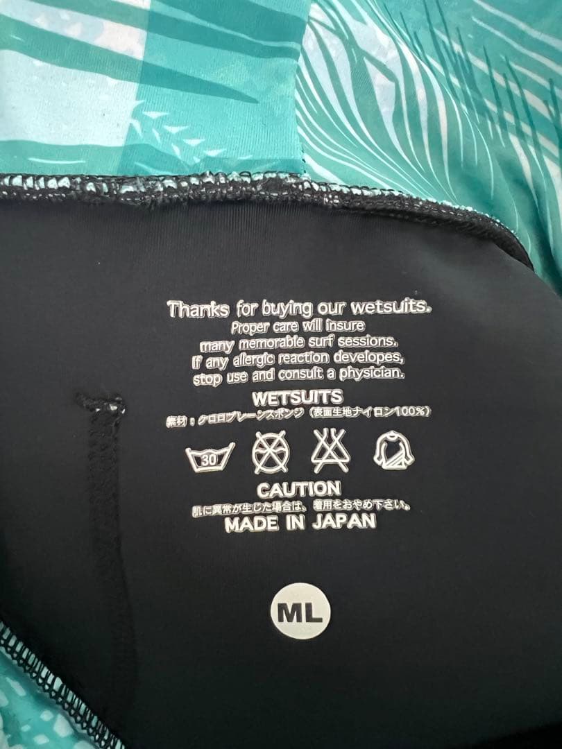 これからの季節に＊RINCON★MLサイズ ウェットスーツ