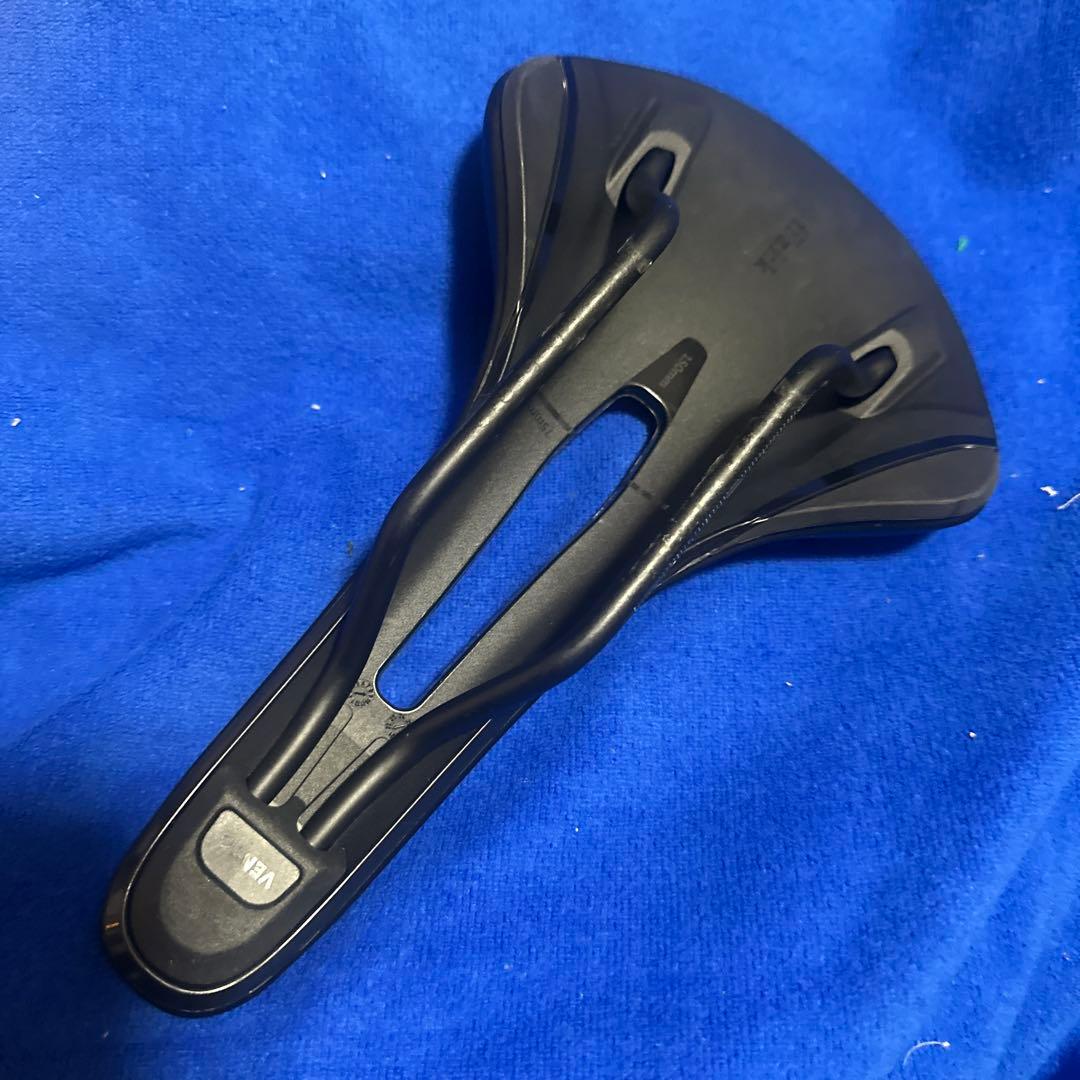 Fizik Vento Antares R5 ロードサイクリング 150mm