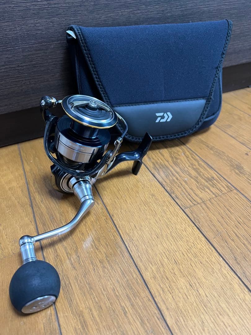 【最終値引】DAIWA ダイワ　リール　19CERTATE 5000D-XH