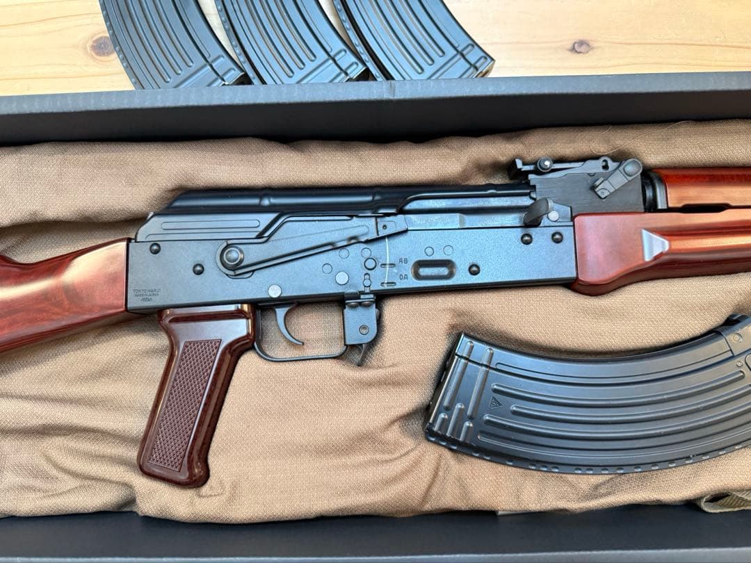 マルイ　ガスブロ　akm